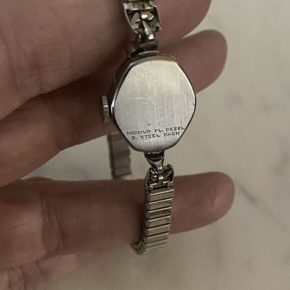 Timex Women's Watch Silver Toned Stretch Band Vintage Wind Up Dainty - Picture 9 of 10